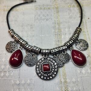 Source Unknown Silver-Tone Necklace with Red Cabochons